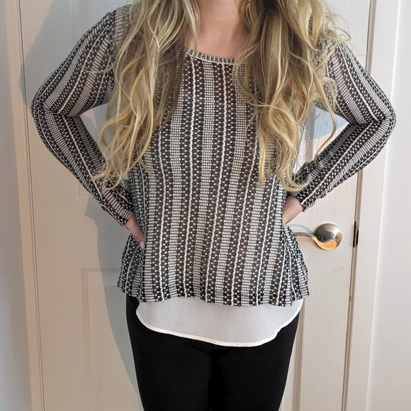 Zara two piece sweater with Cami - Picture 1 of 7